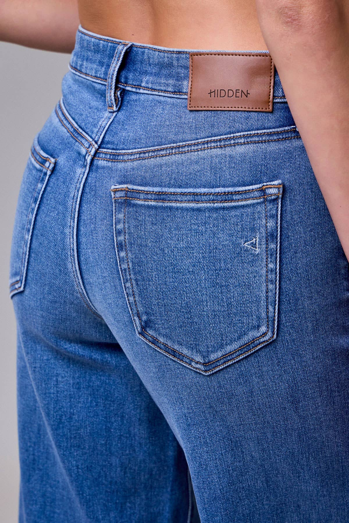 Nori HR Wide Leg Jean