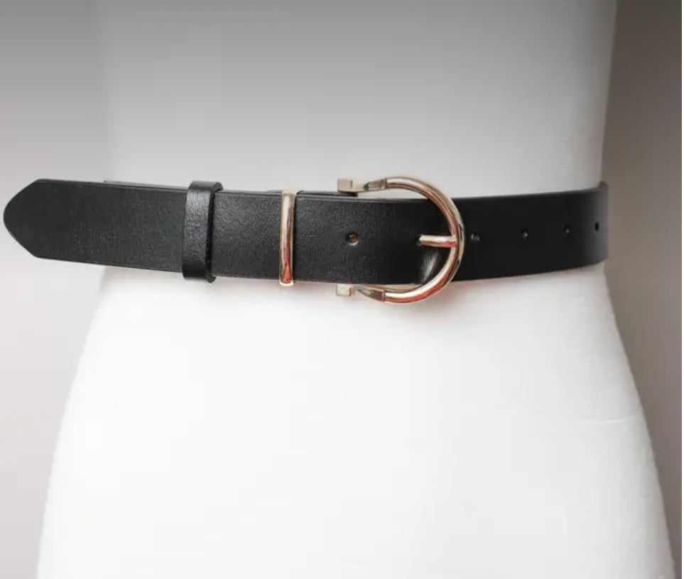 Horseshoe Gold Buckle Belt
