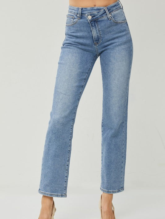 Mollie HR Straight Jeans