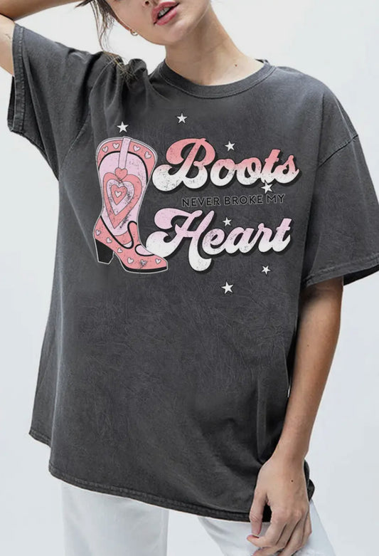 Boots Heart Oversized Tee