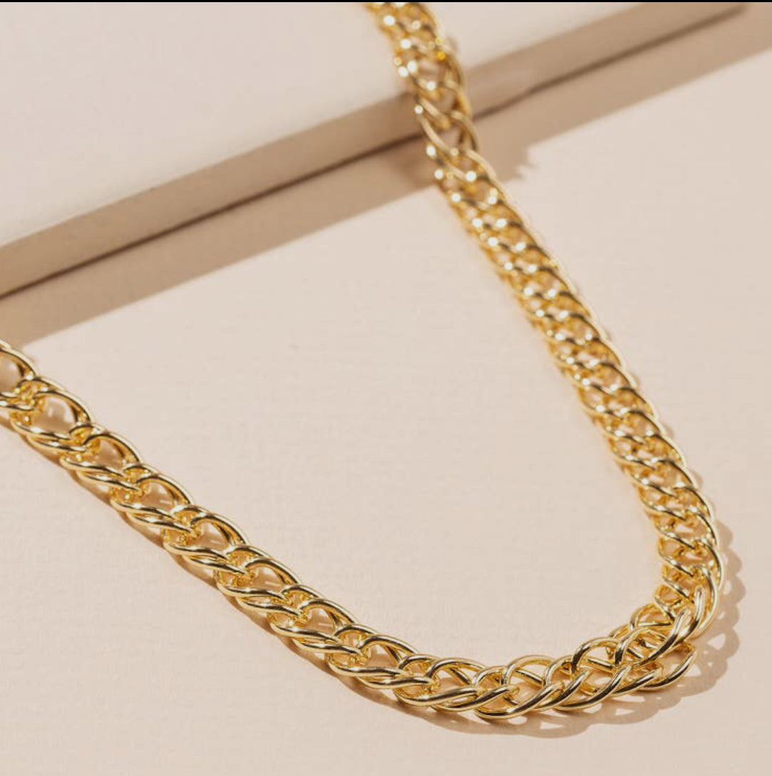 Adore Chain necklace