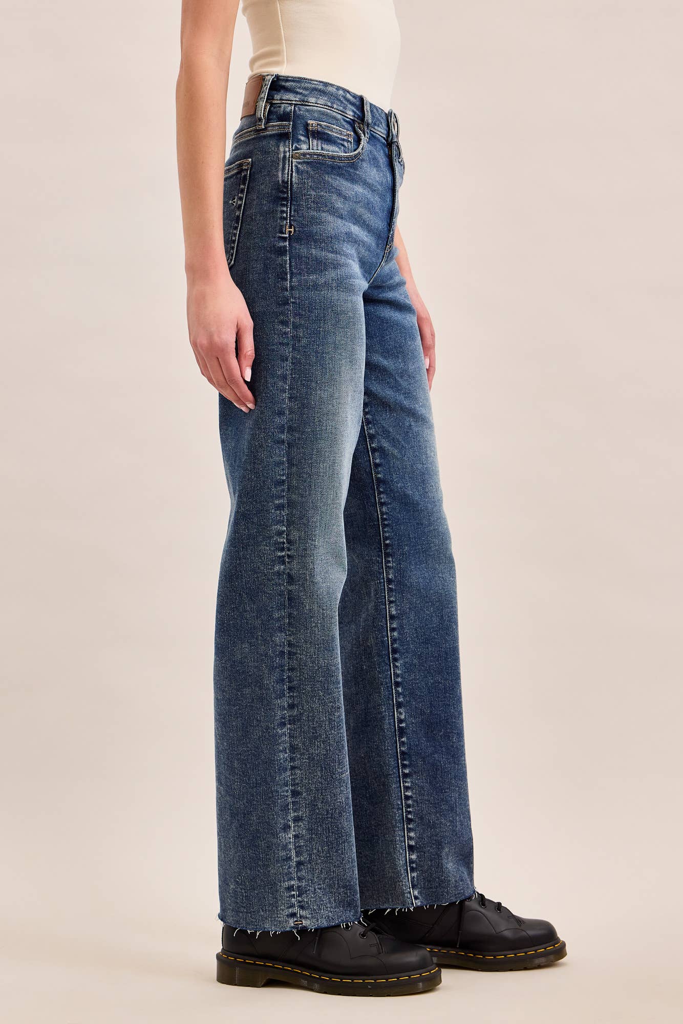 Erica HR Classic Straight Jean