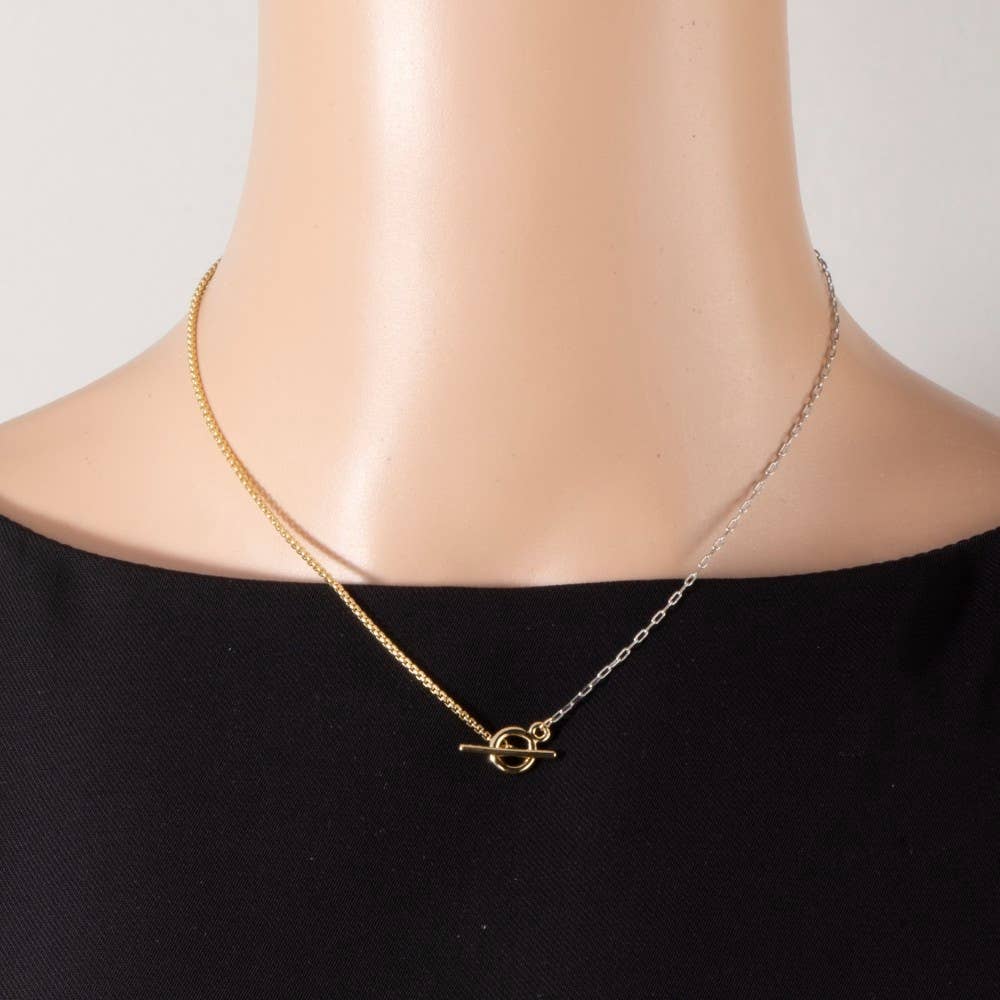 Toggle Clasp Pendant Necklace